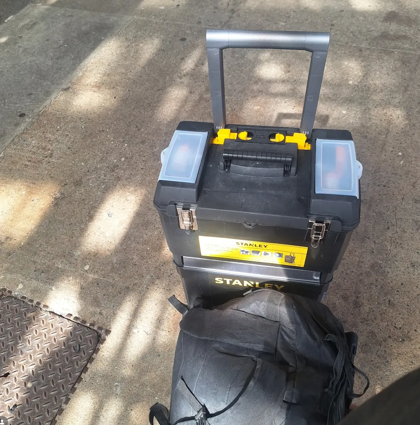 The mobile kit, just arrived at a practice for the next morning's immediate load